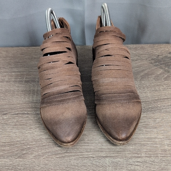 Free People "Lost Valley" Ankle Booties. - Picture 2 of 11